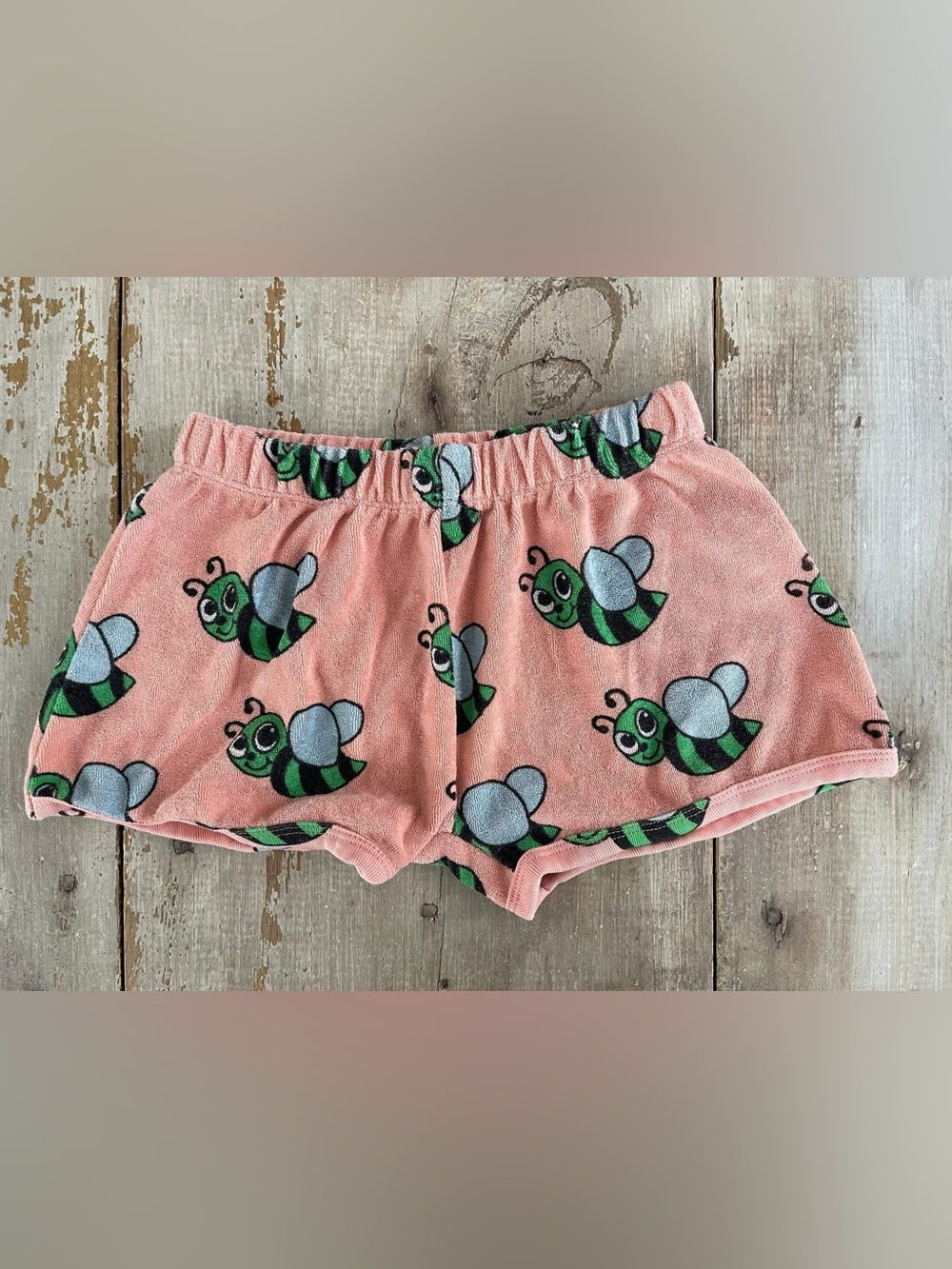 Hugo Loves Tiki bumblebee bee shorts 8T